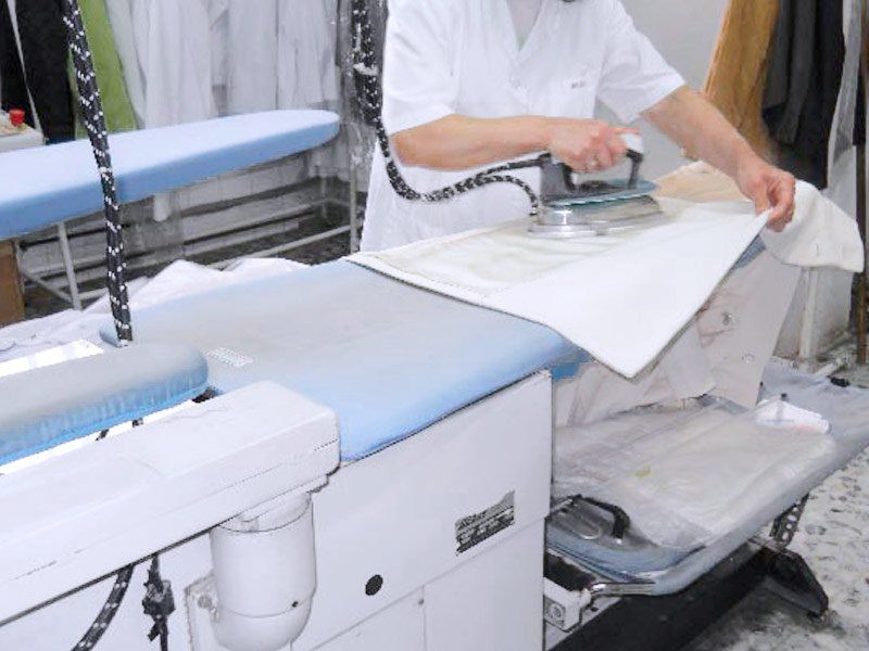 Tratamientos especiales de tintorería y lavandería en Madrid